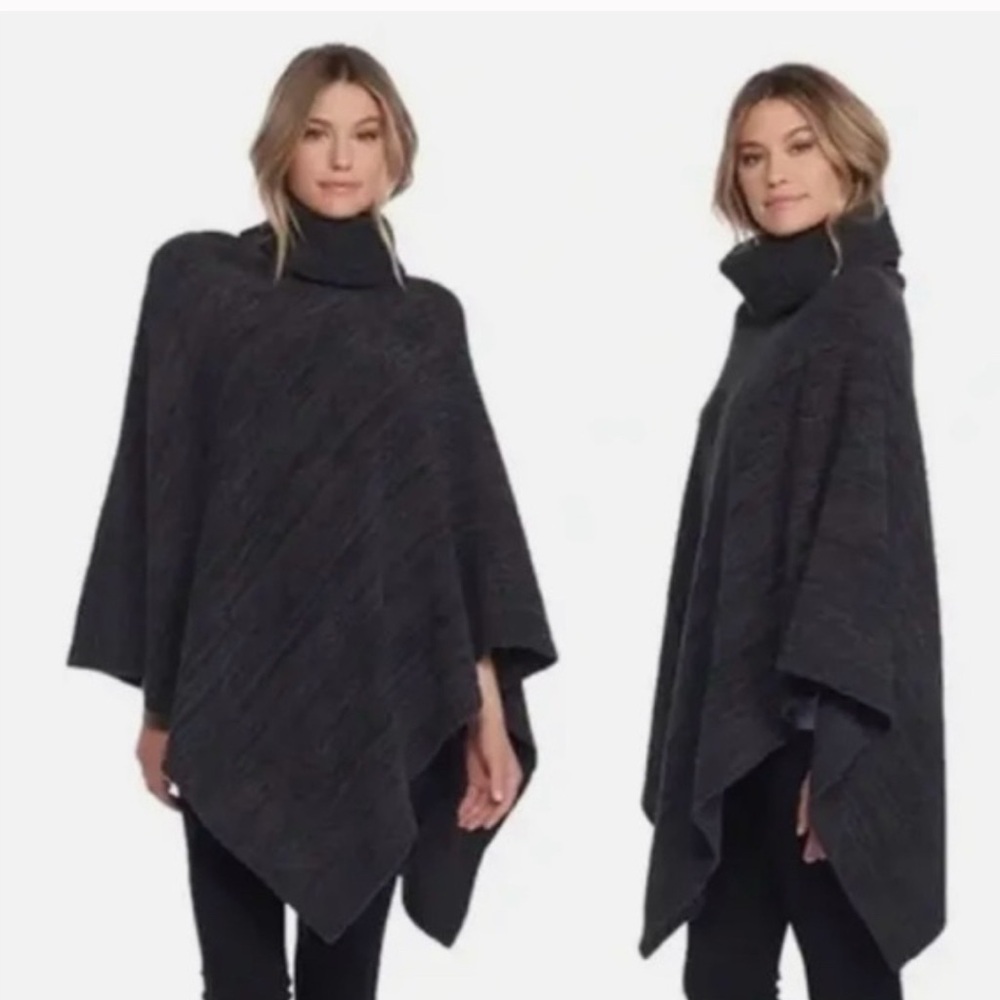BAREFOOT DREAMS Poncho Cozychic‎ (Carbon)
